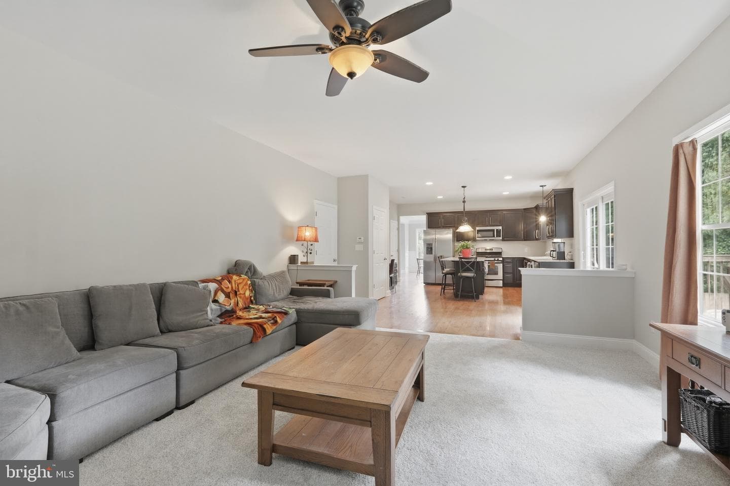 115 Burgundy Lane photo 4
