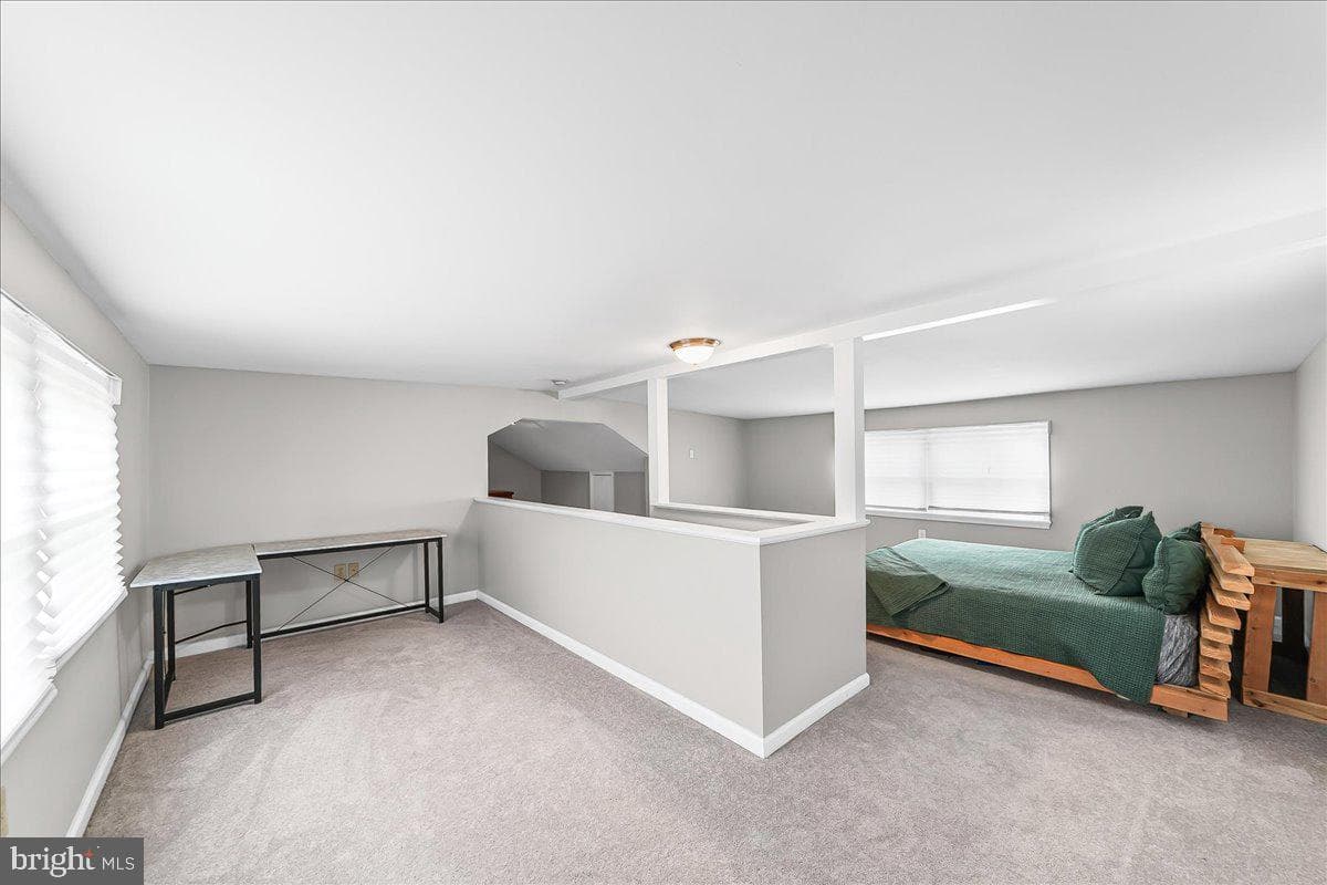 1019 Riverside Drive photo 29