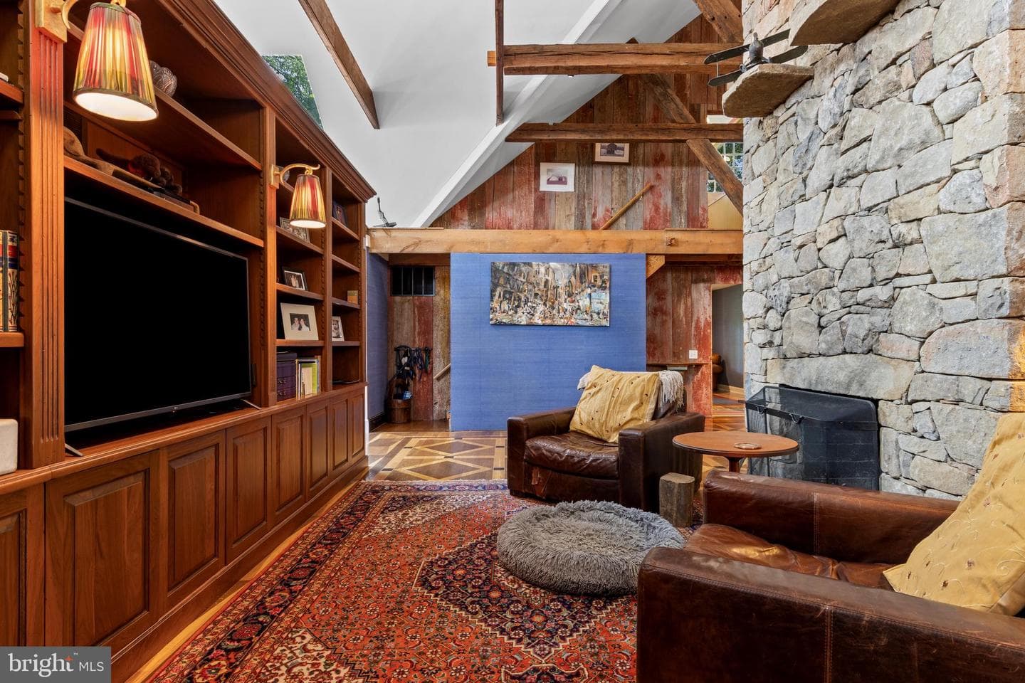 120 Davis Road photo 11