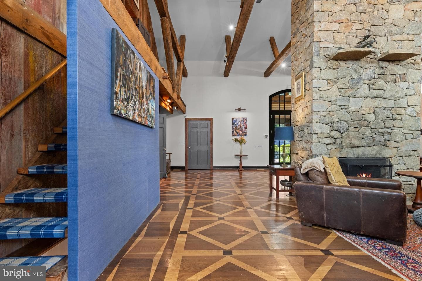 120 Davis Road photo 13