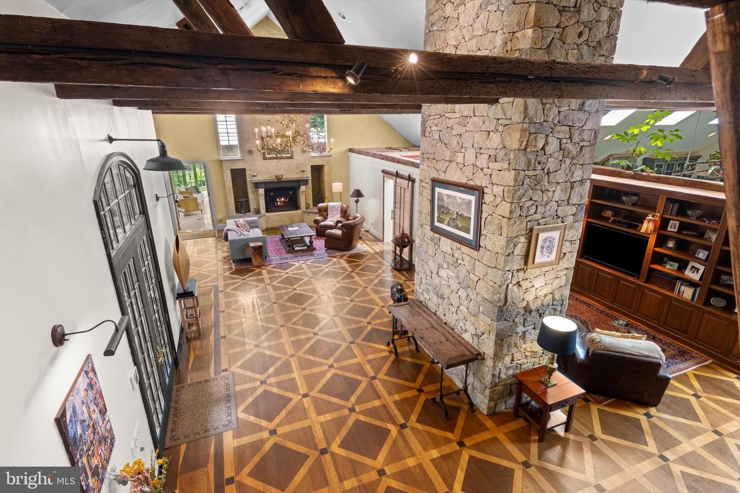 120 Davis Road photo 35