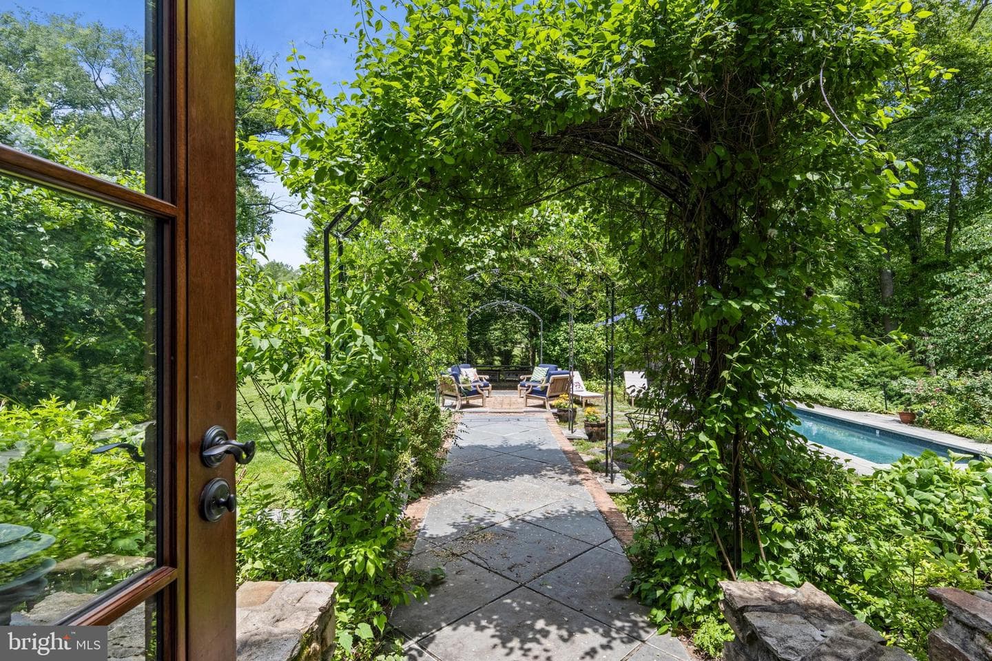 120 Davis Road photo 42