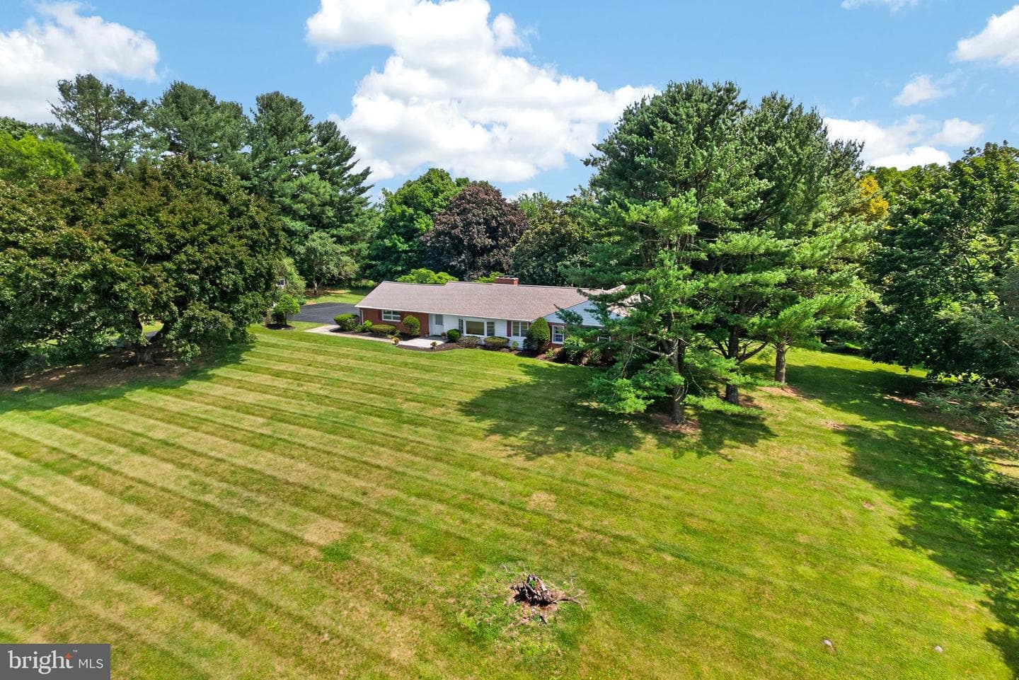555 Country Club Road photo 43