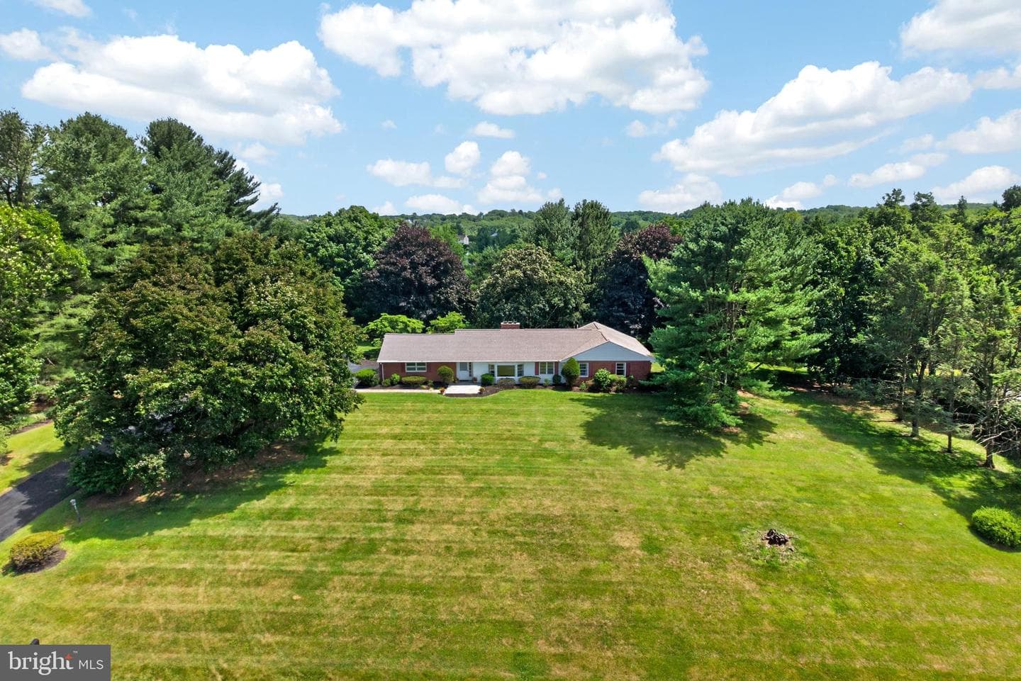 555 Country Club Road photo 46