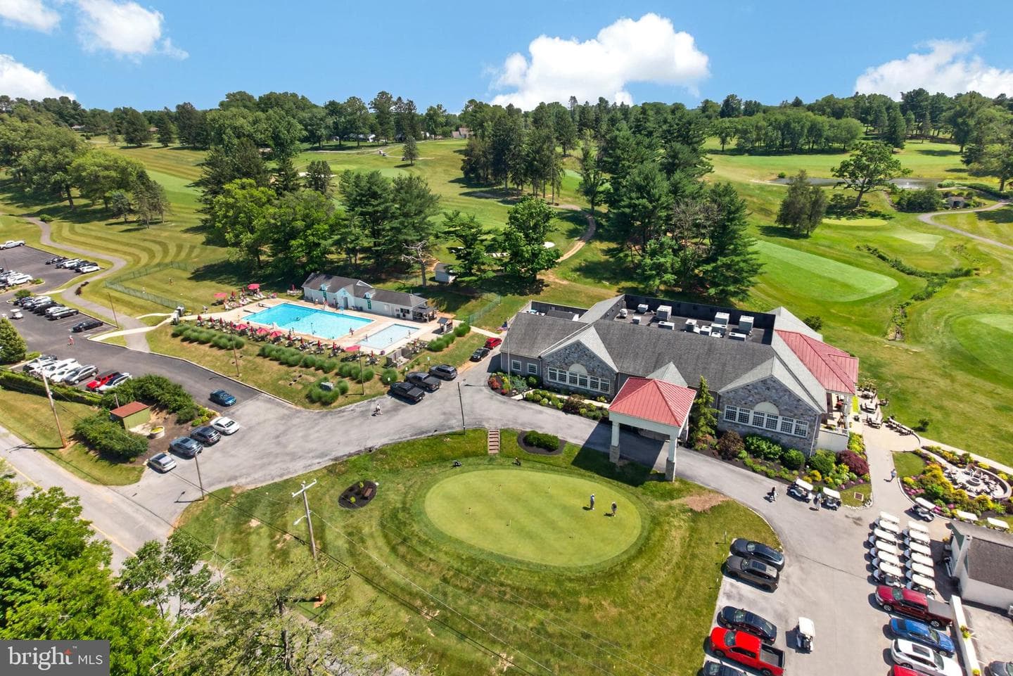 555 Country Club Road photo 9