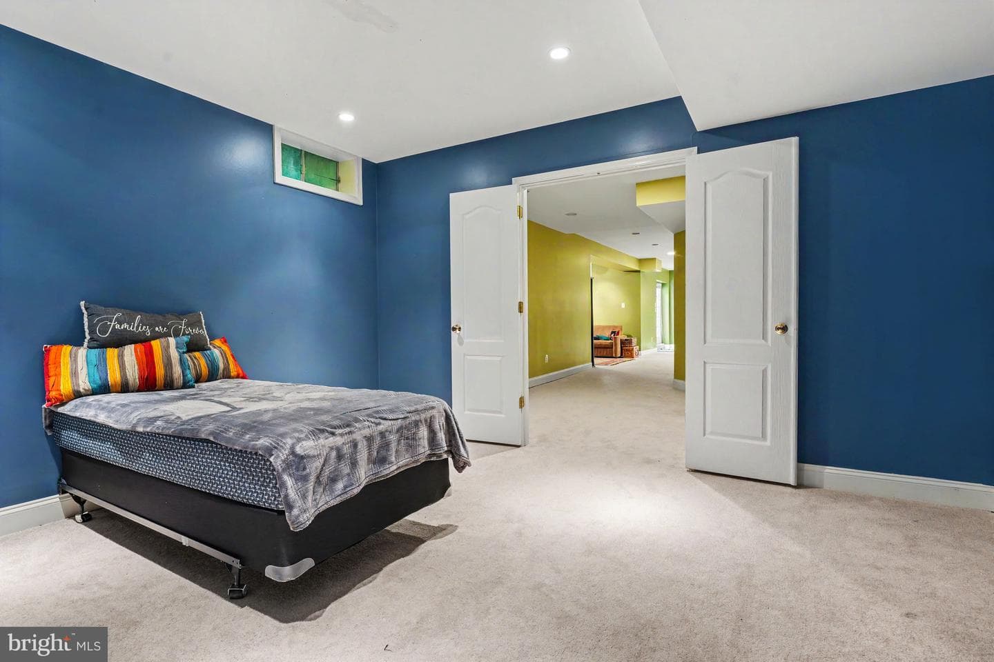 183 Pembrooke Circle photo 31
