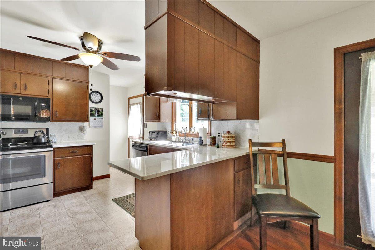 1170 N Manor Road photo 11