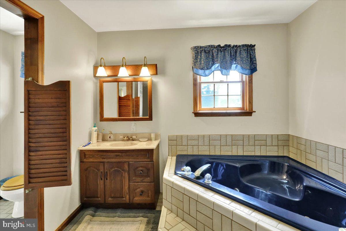 1170 N Manor Road photo 29