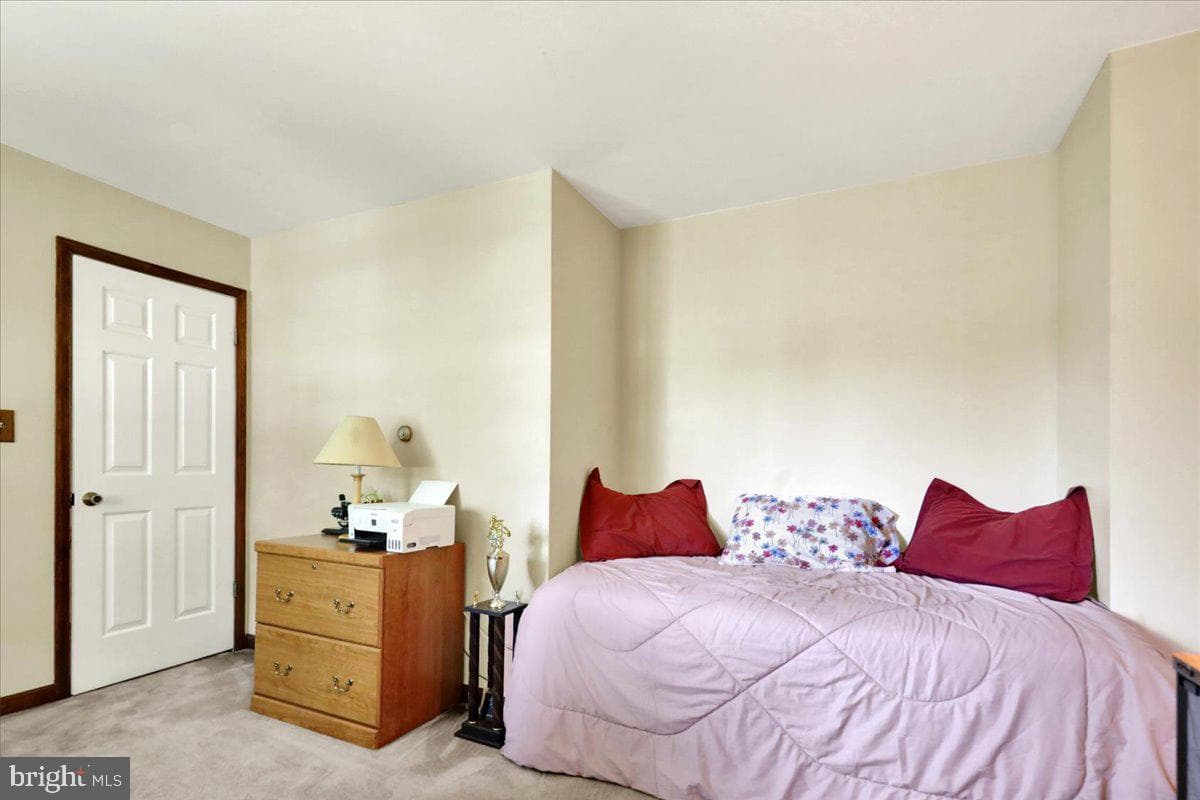 1170 N Manor Road photo 40