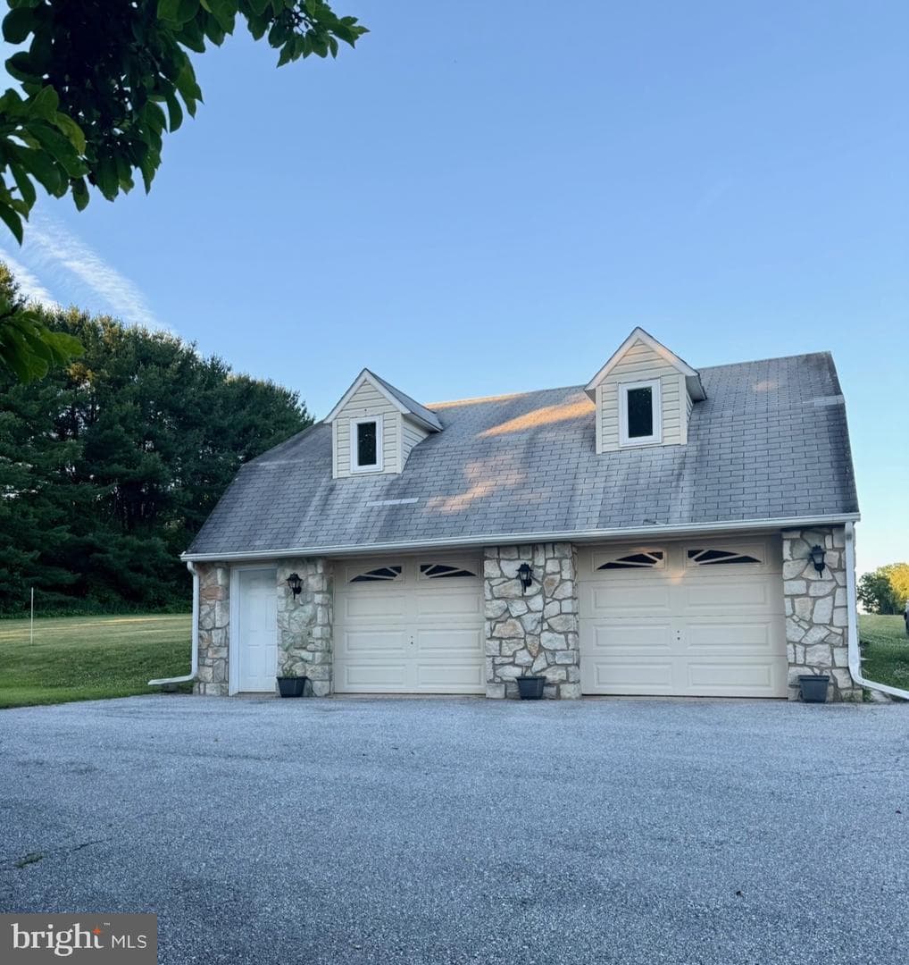 1170 N Manor Road photo 42
