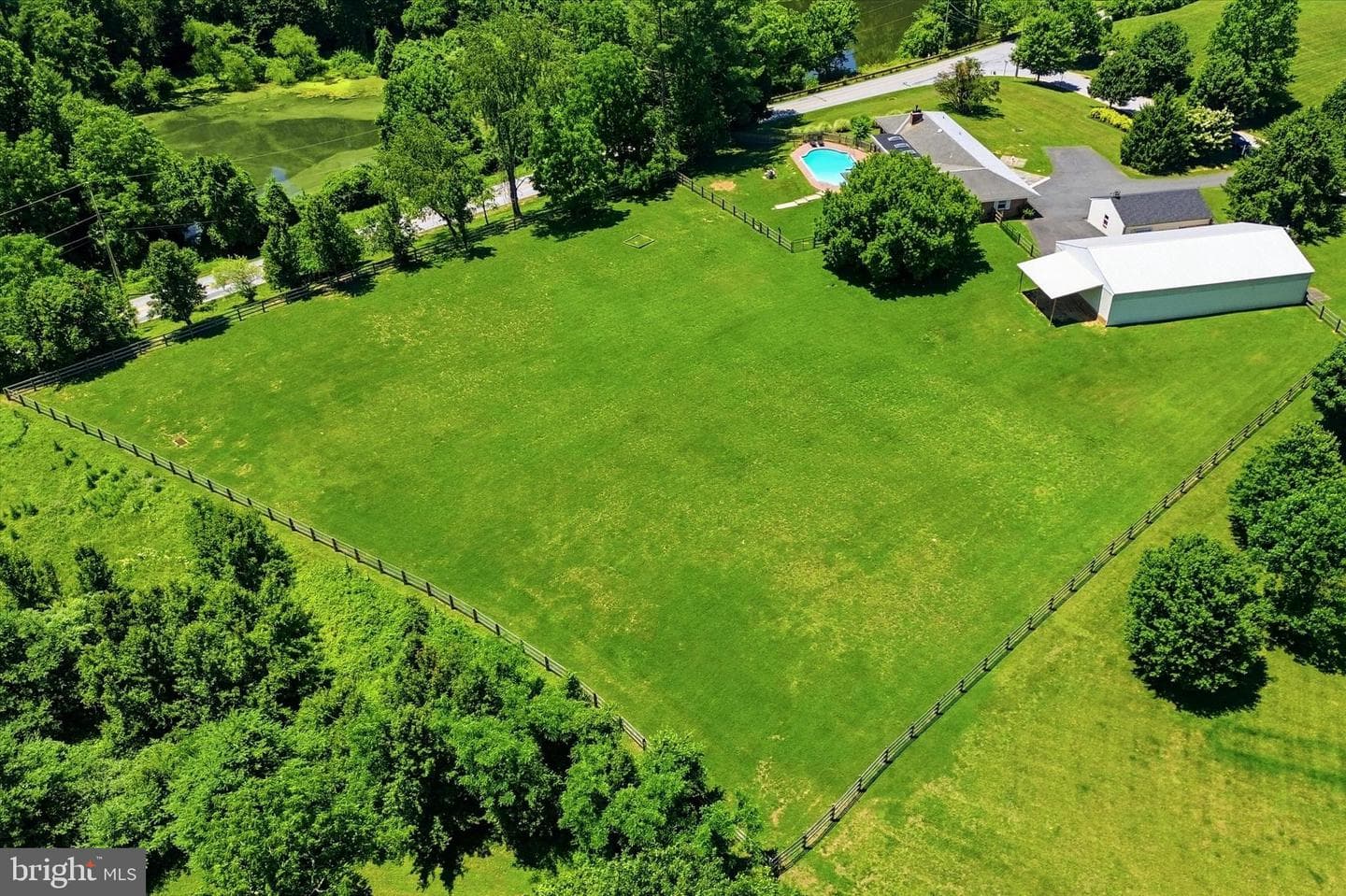 875 Locust Grove Road photo 3