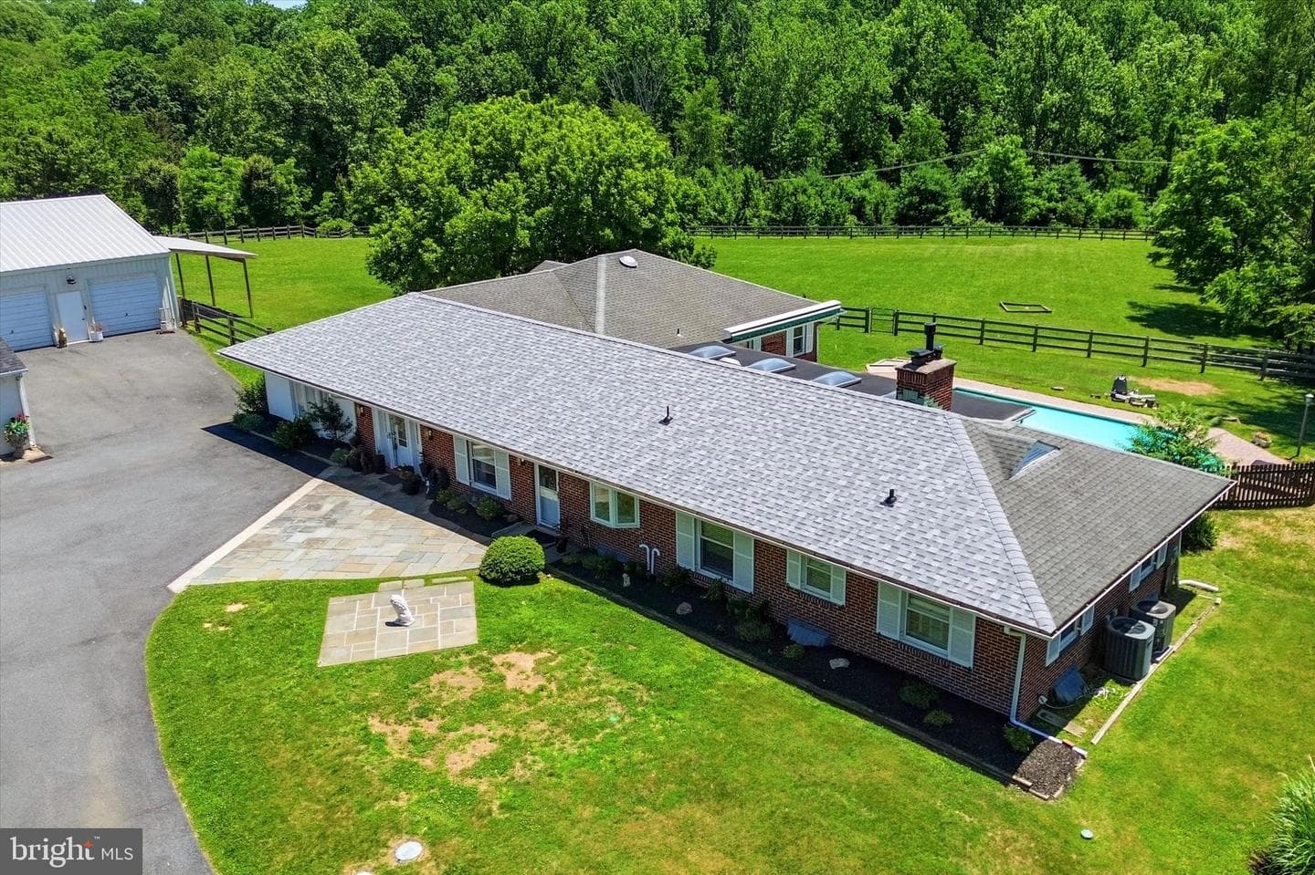 875 Locust Grove Road photo 6