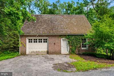 781 Fairview Road photo 45