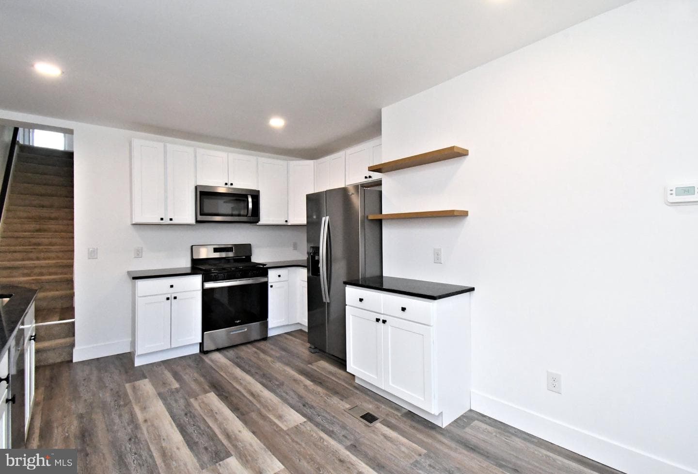 64 N Main photo 10