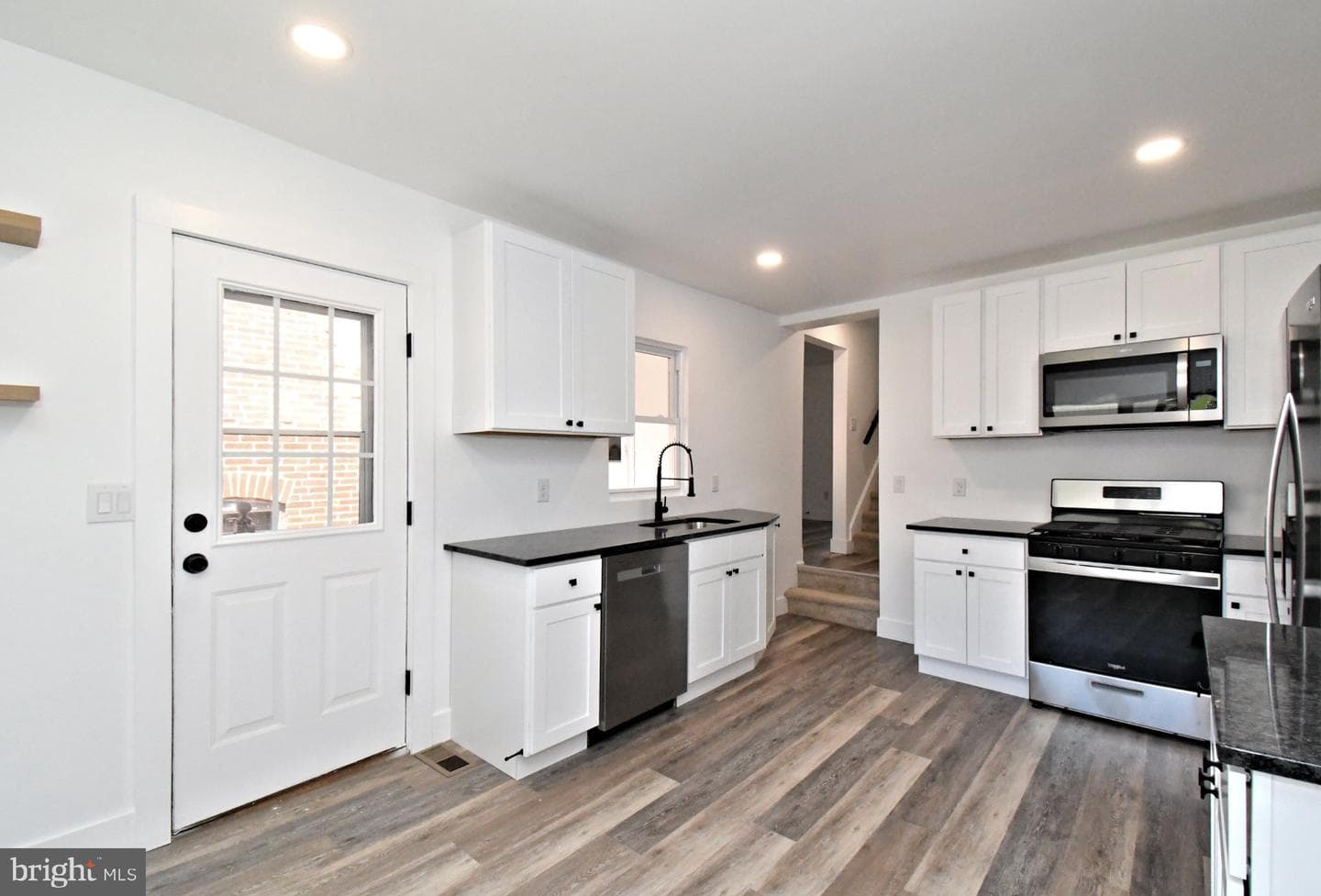 64 N Main photo 9