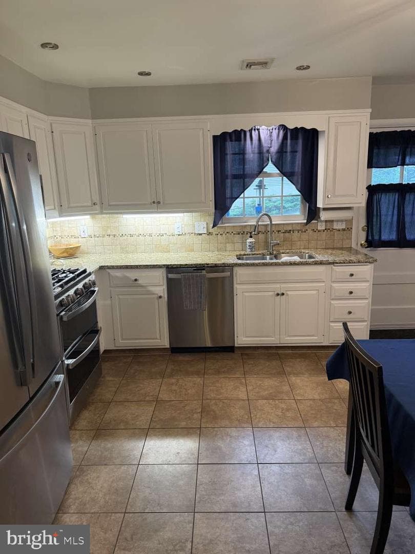 105 Sheldrake Drive photo 11