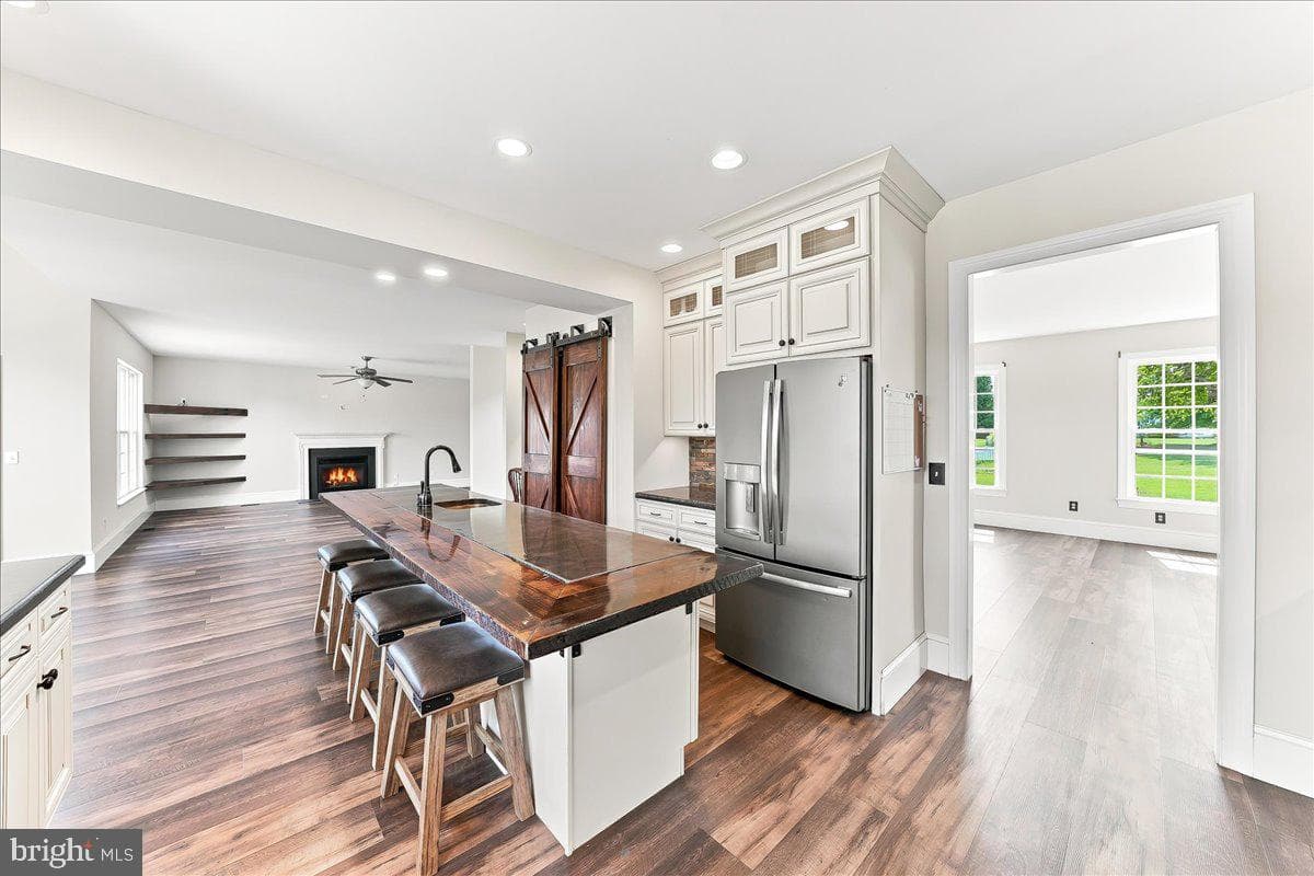 206 Crimson Drive photo 18