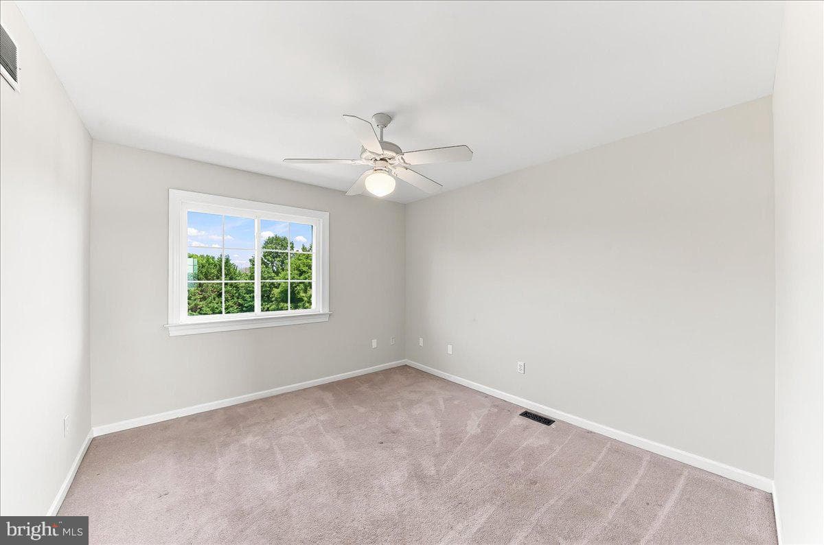 206 Crimson Drive photo 32