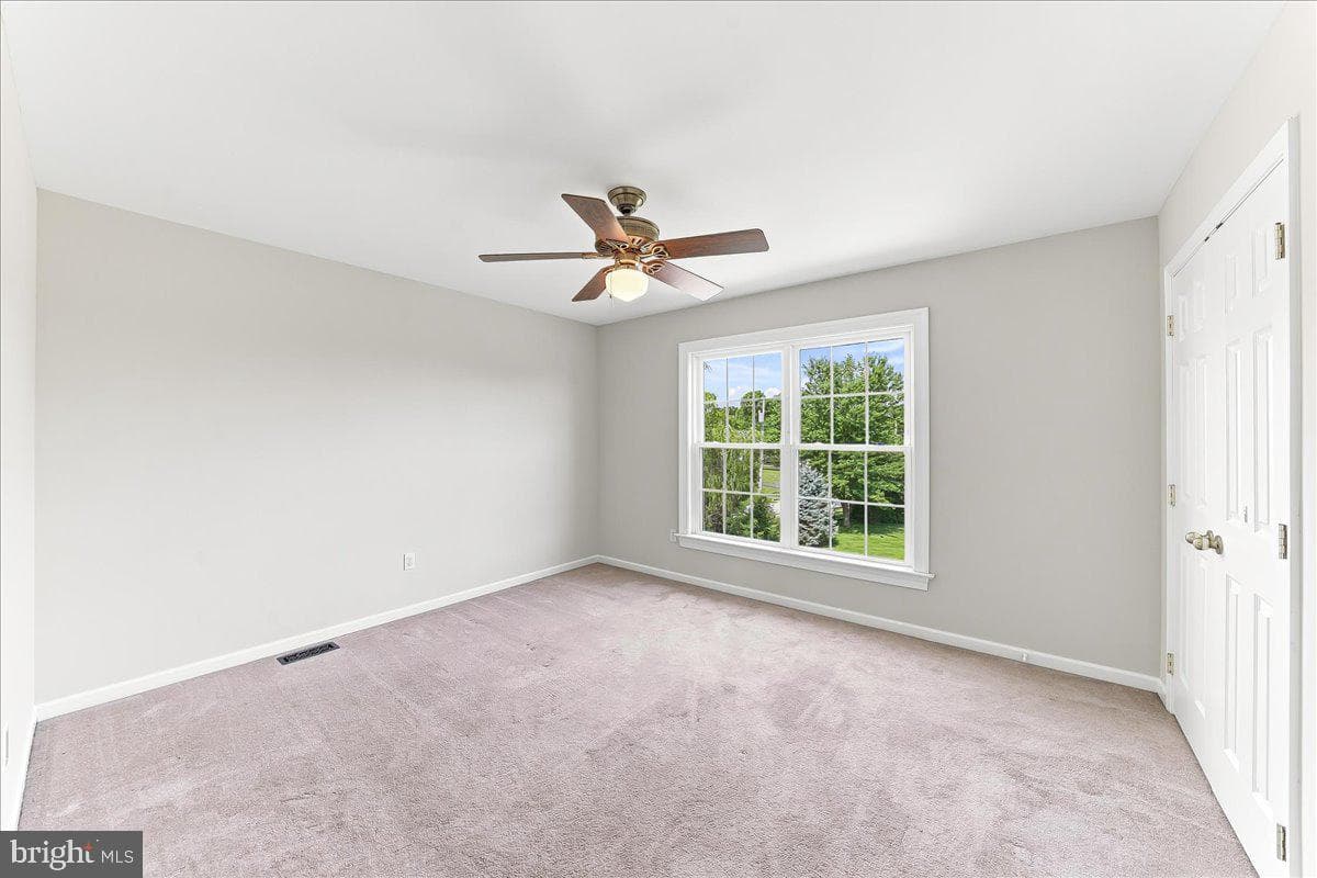 206 Crimson Drive photo 33