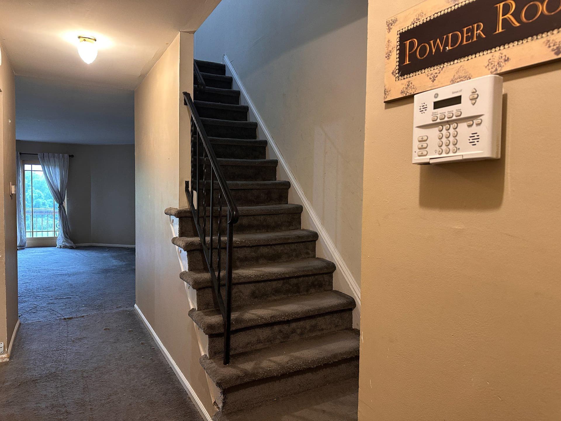 341 Kidwelly Court photo 11