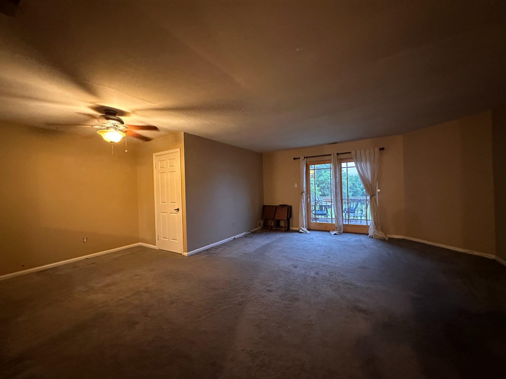 341 Kidwelly Court photo 6
