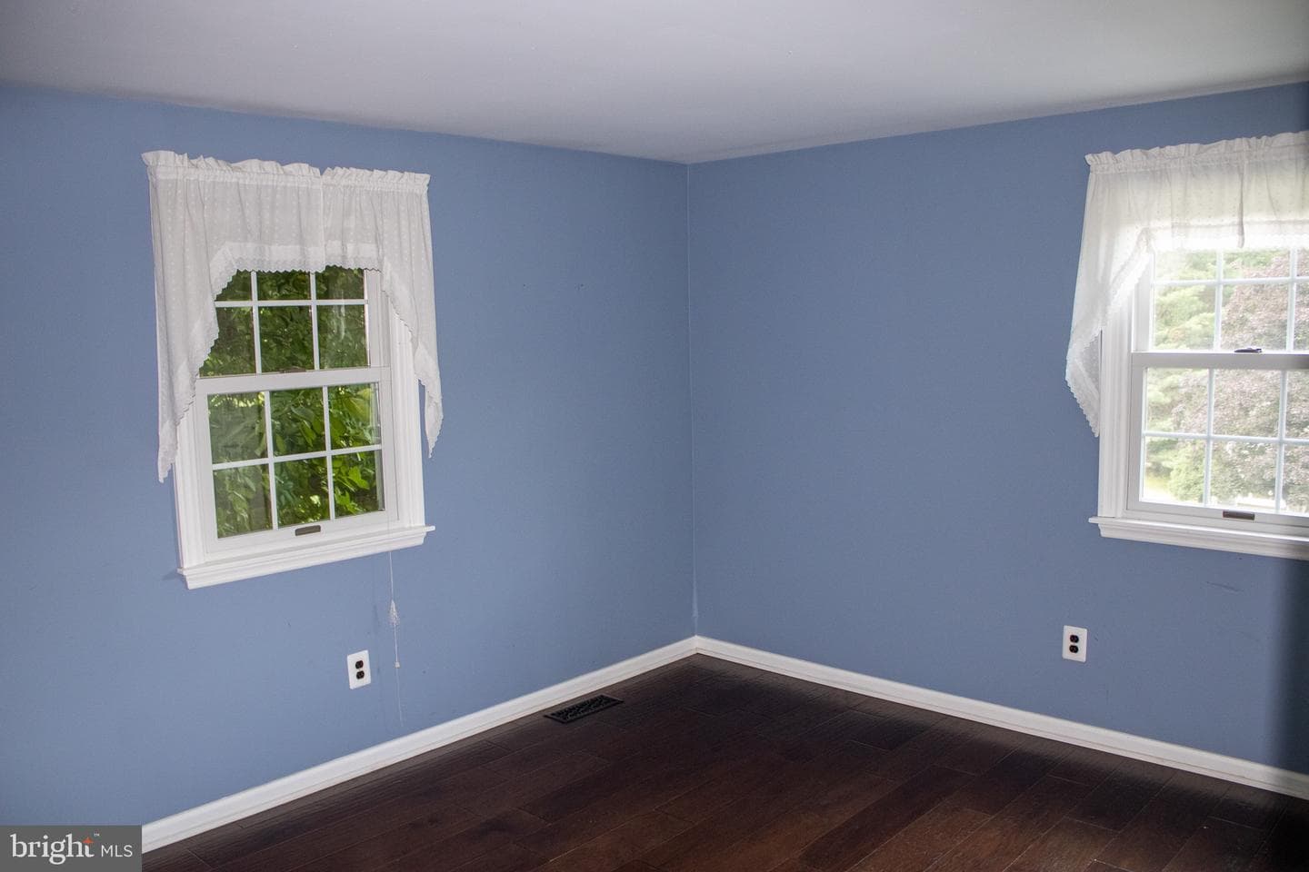 1701 Jennings Way photo 29