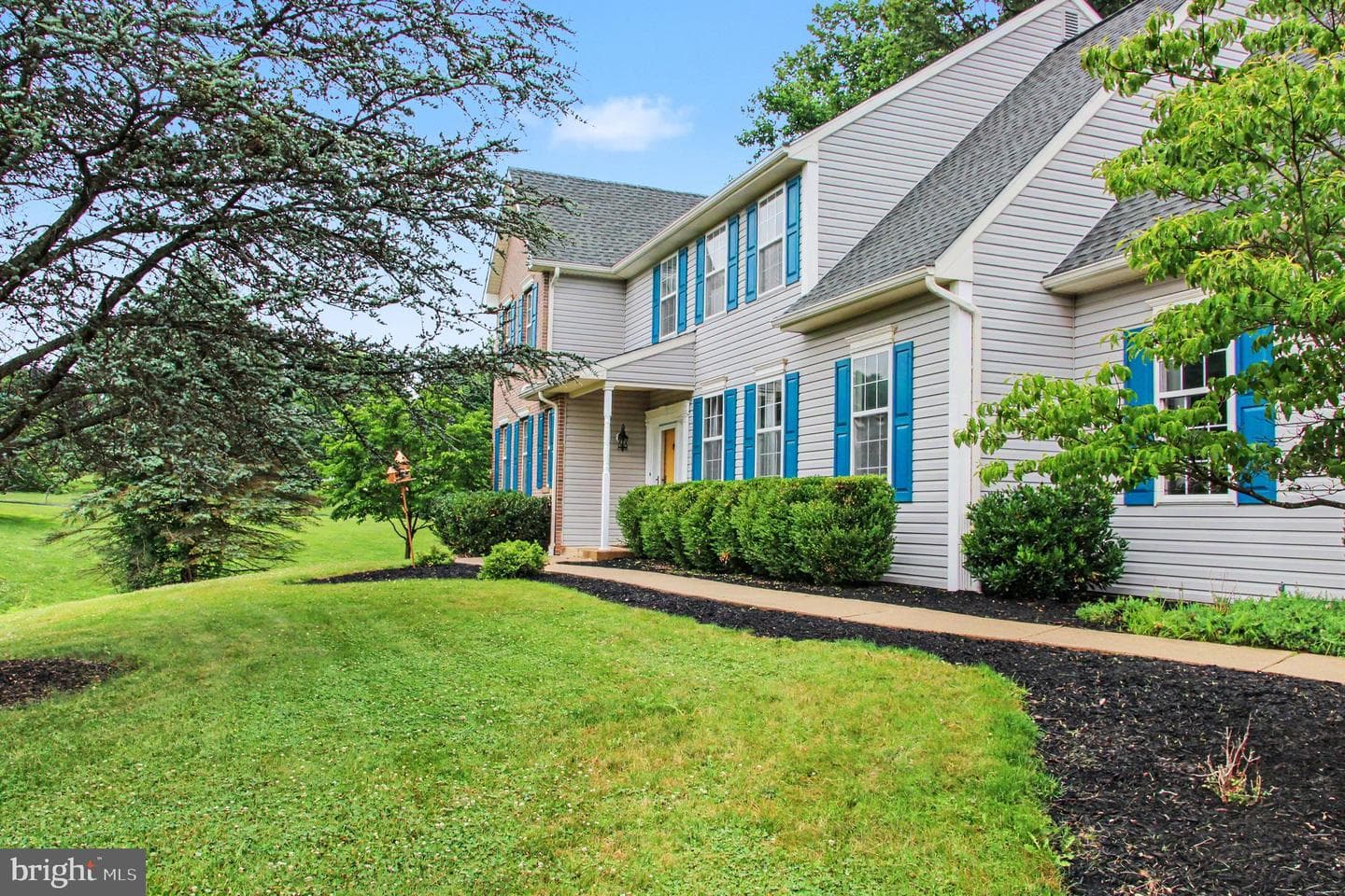 324 Martingale Circle photo 3