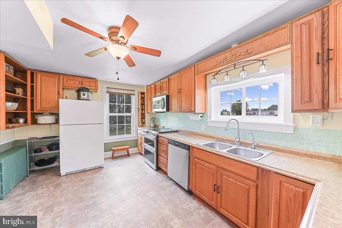 2499 Forge Road photo 15