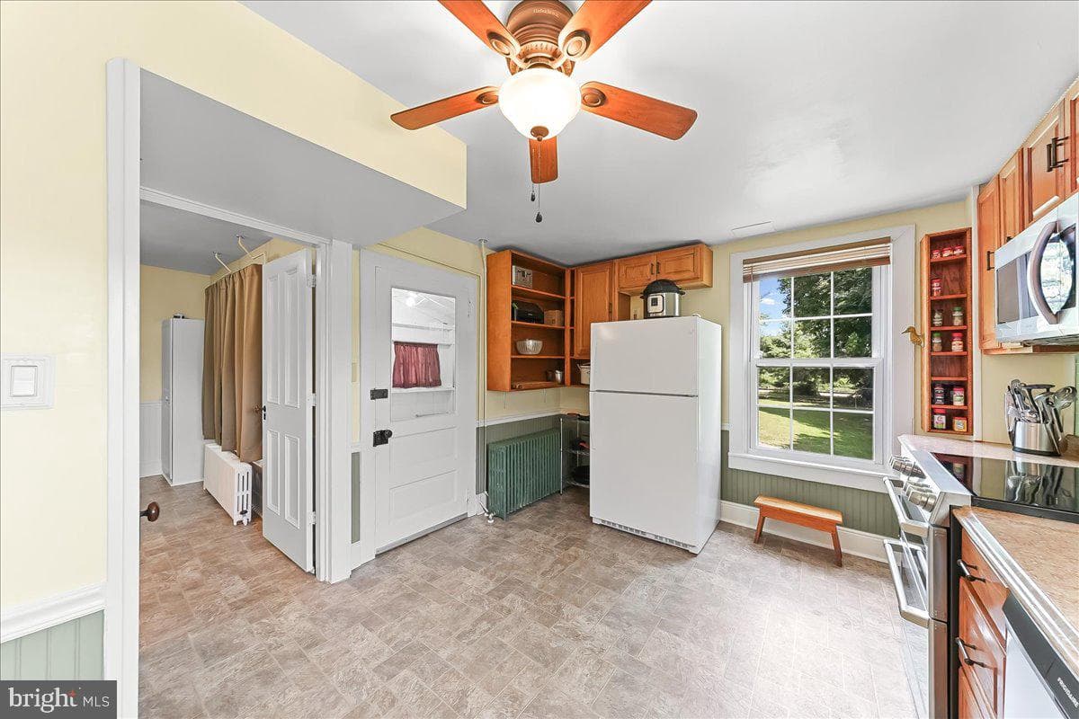 2499 Forge Road photo 16
