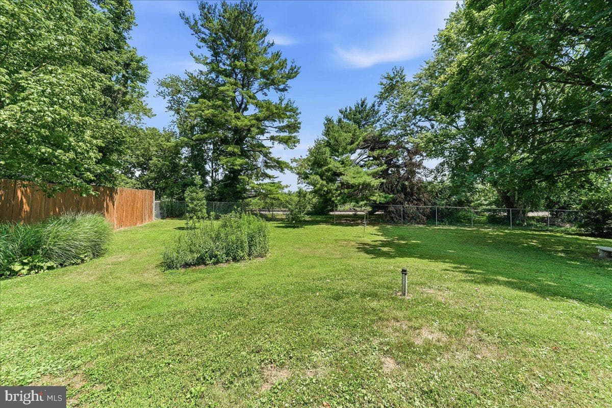 2499 Forge Road photo 36