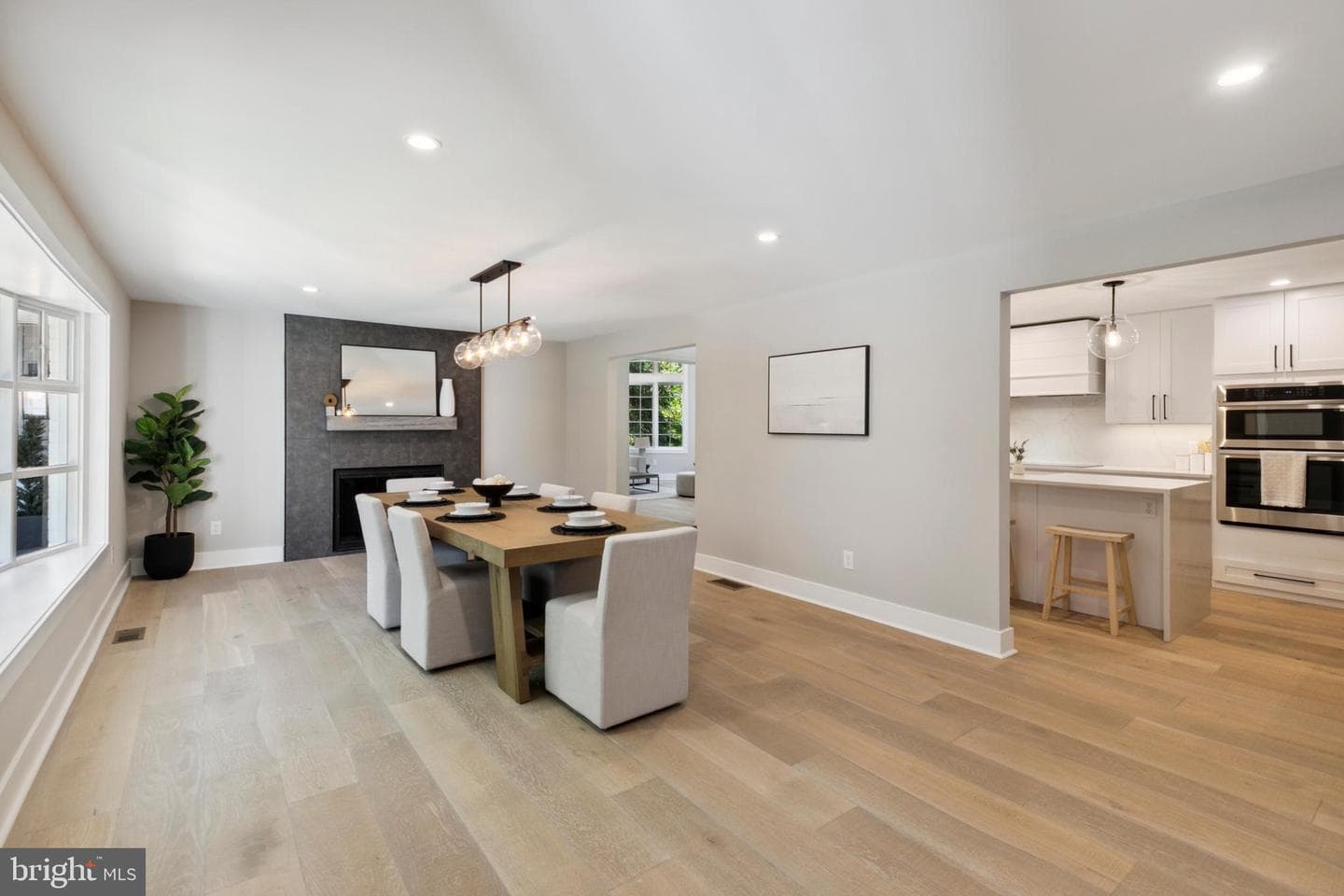 1110 W Valley Road photo 19