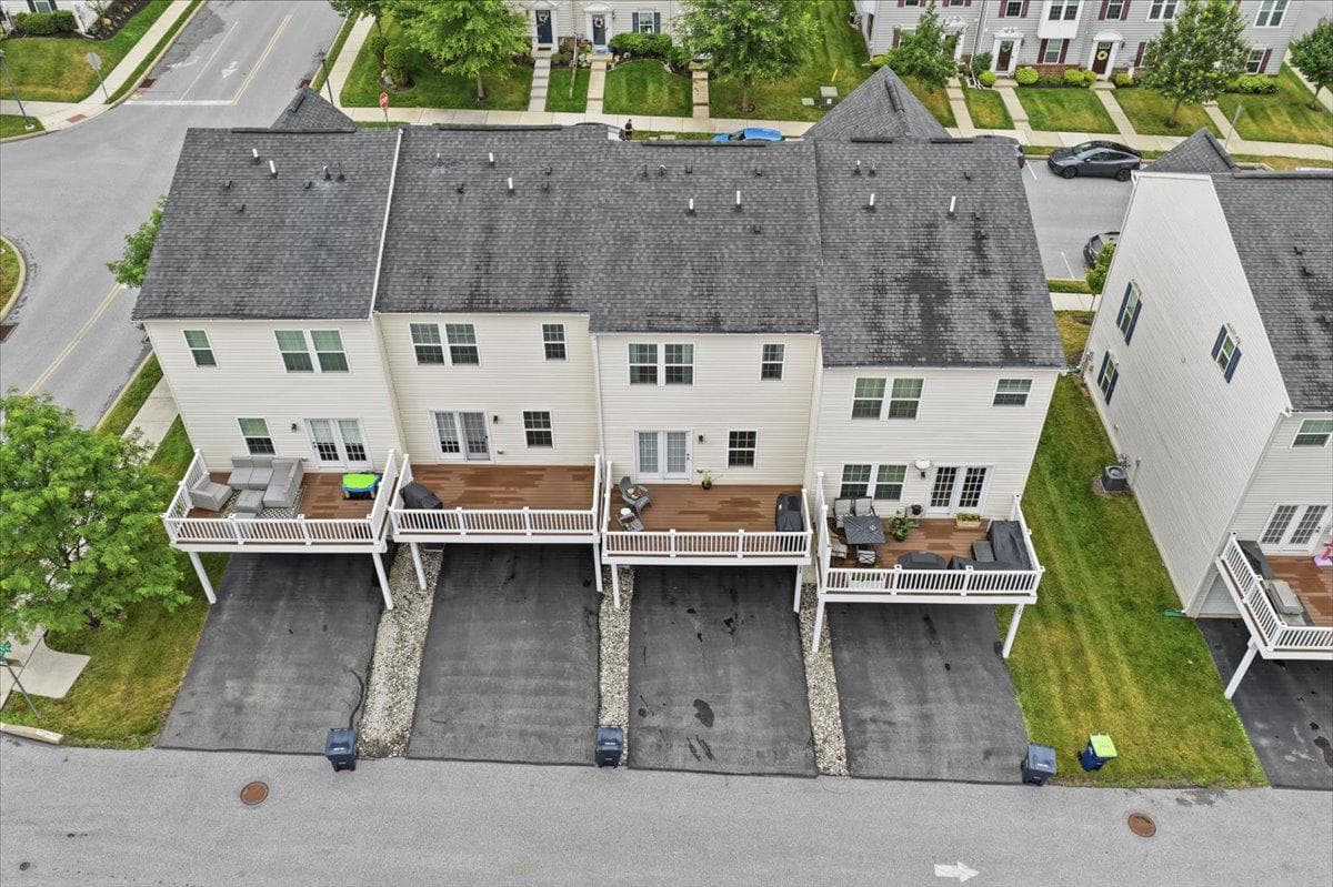 225 Ashburn Road photo 30