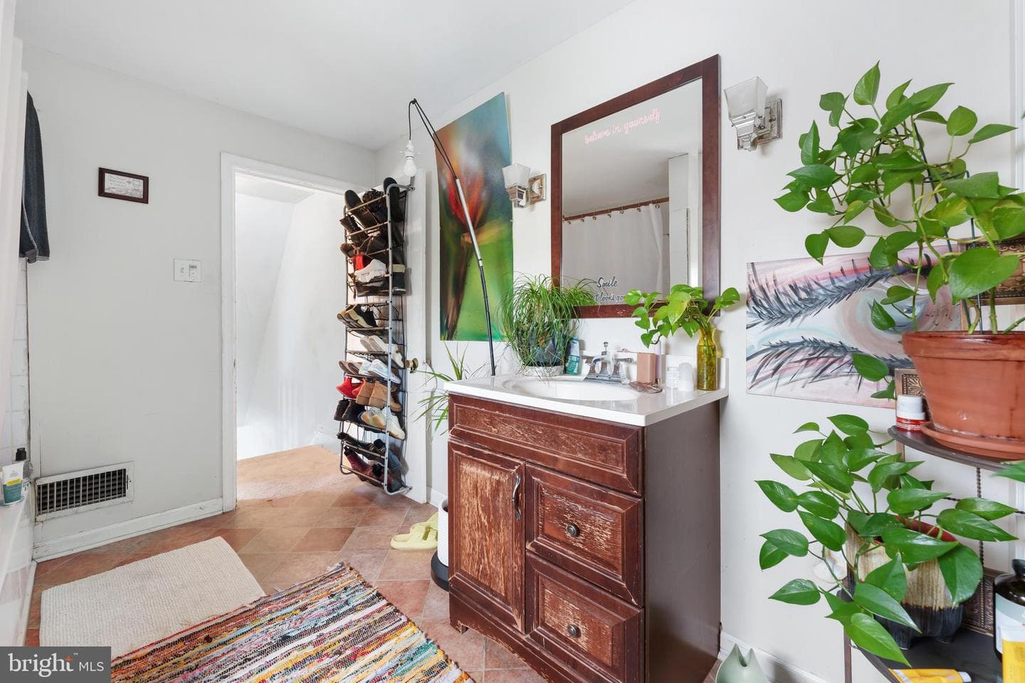 47 Walnut Avenue photo 16