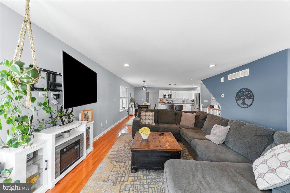 112 Dayton Street photo 14