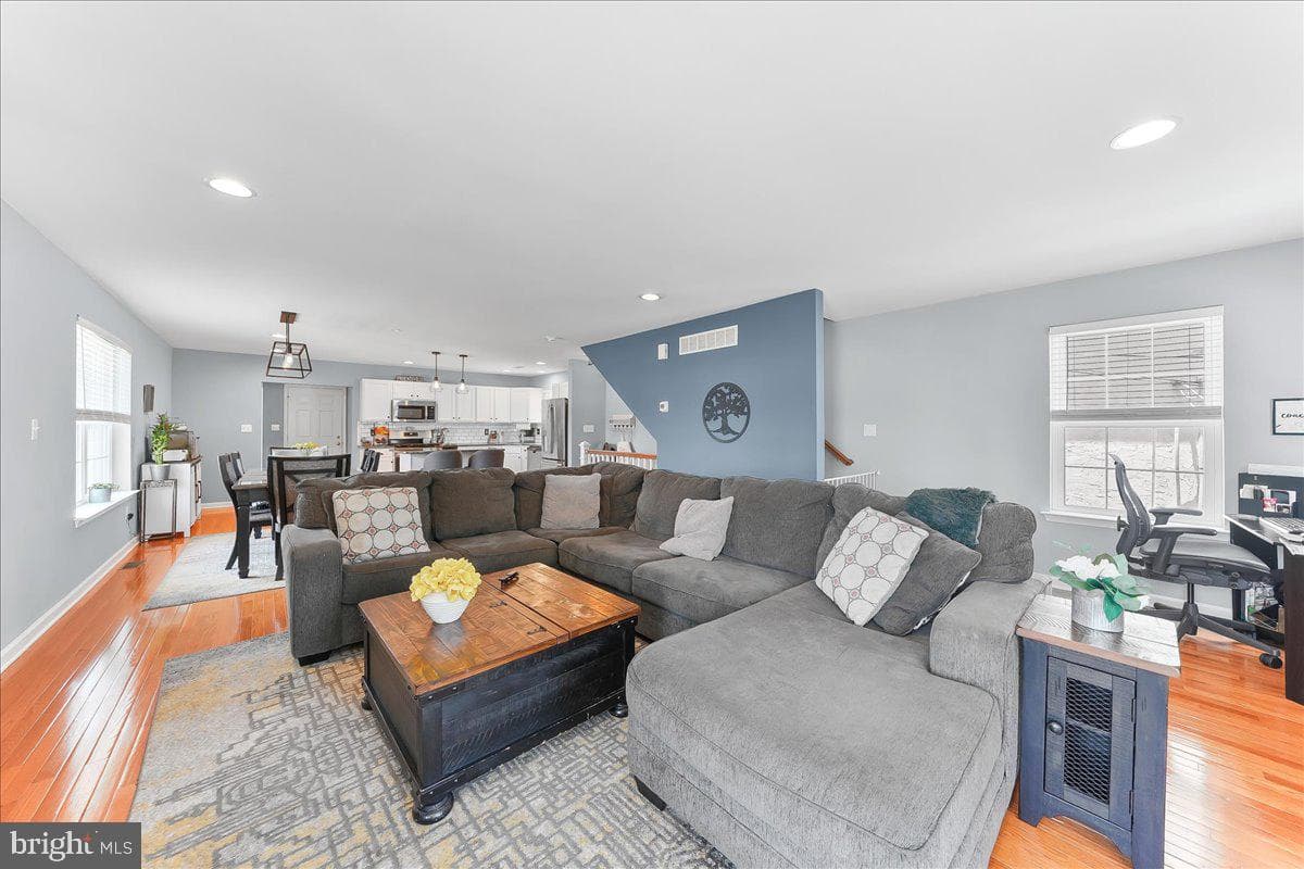 112 Dayton Street photo 15