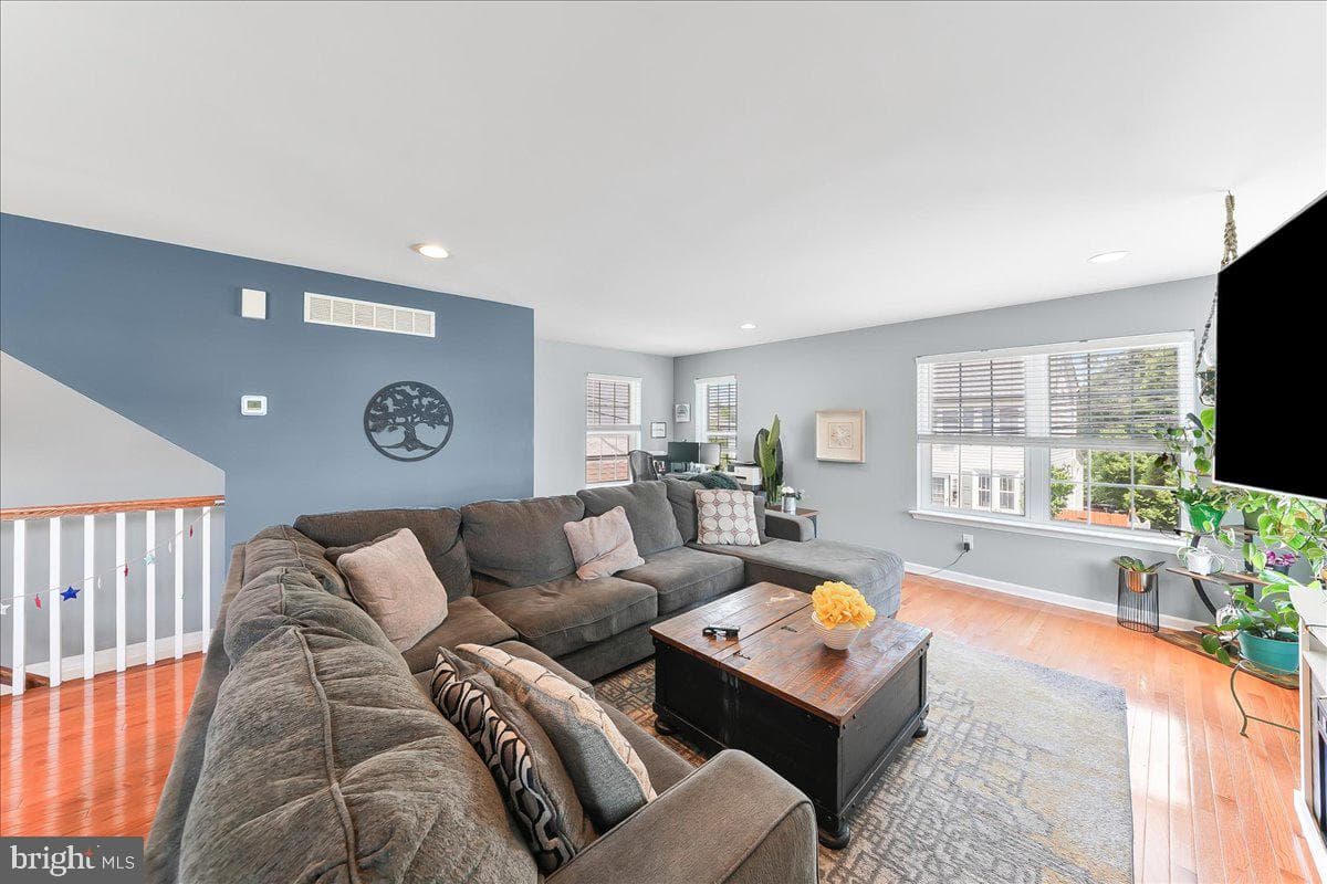 112 Dayton Street photo 16
