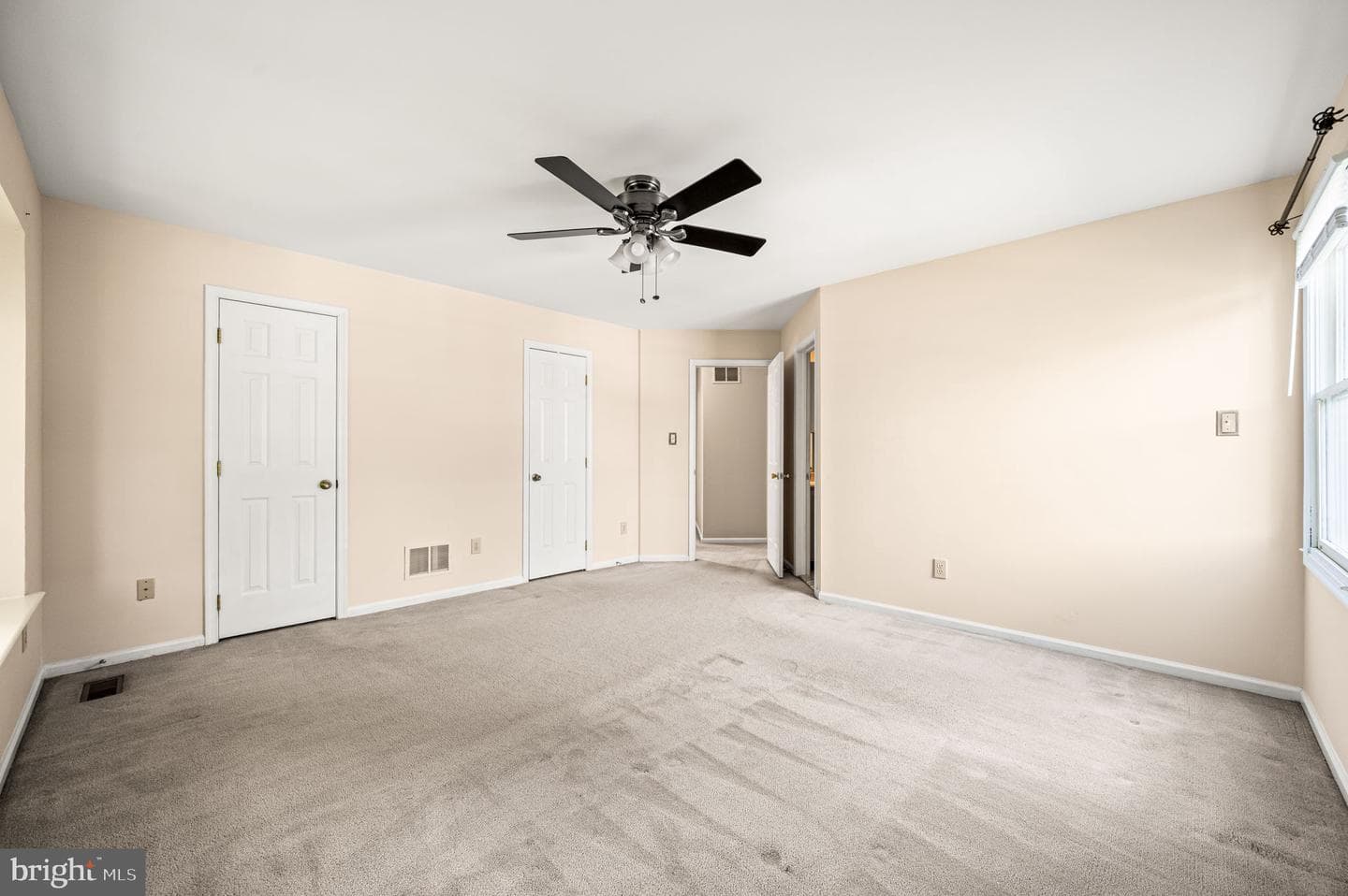 95 Greenview Drive photo 23