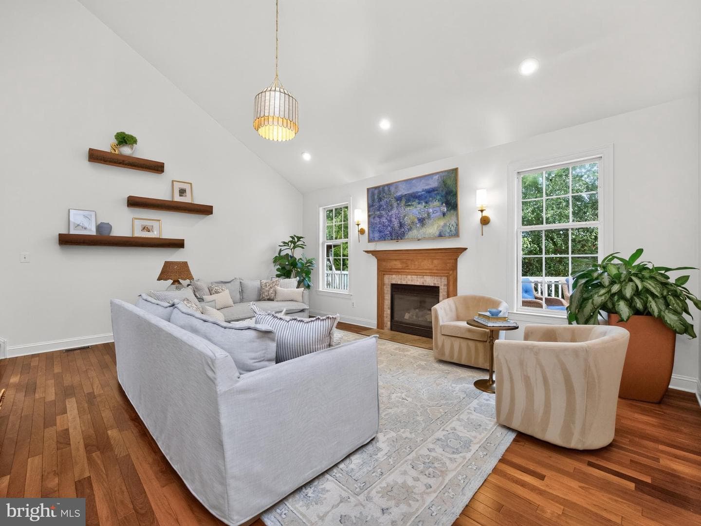 348 Drummers Lane photo 10