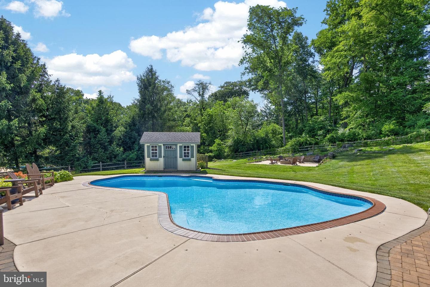 1051 Haverhill Road photo 67