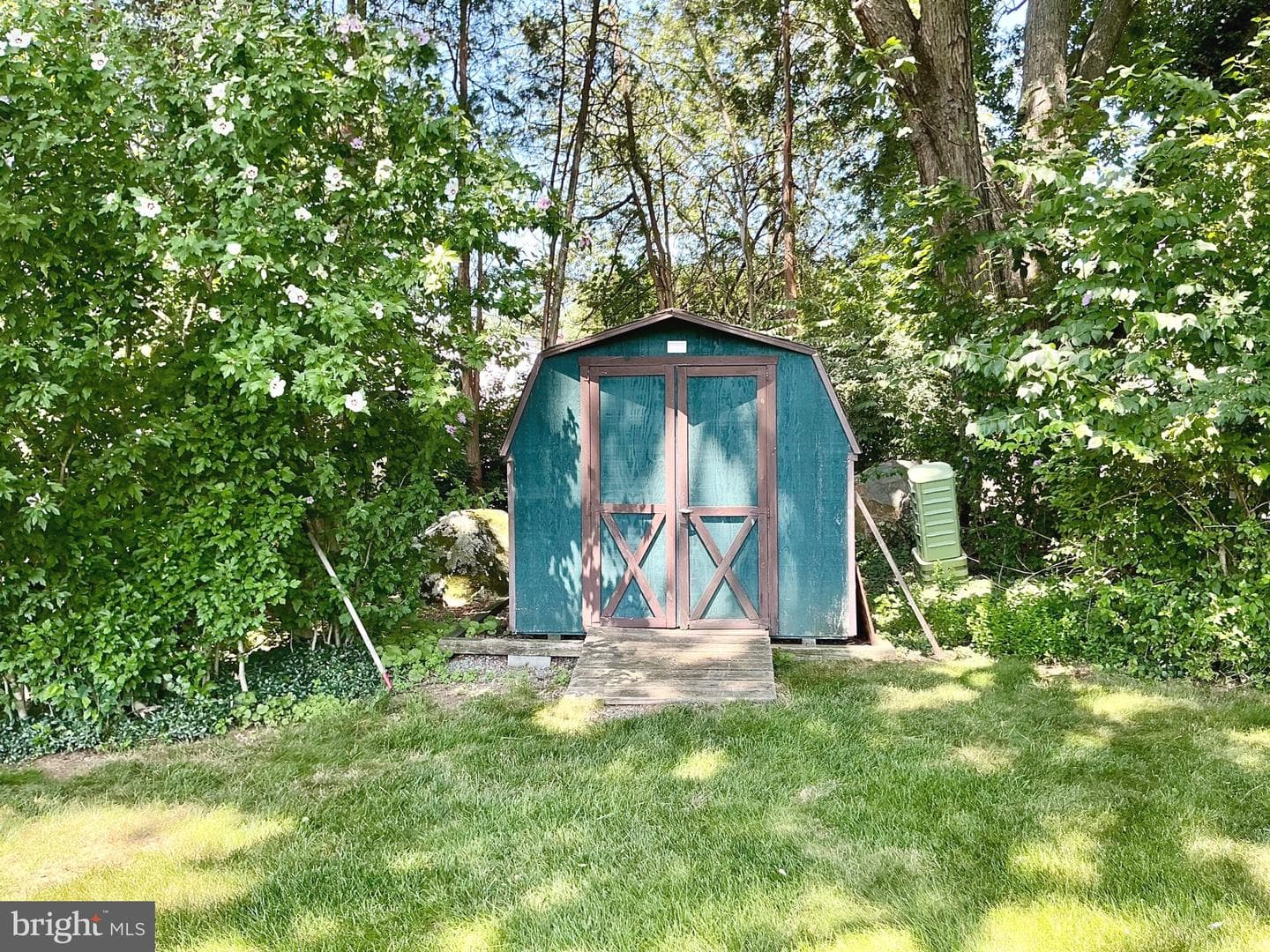 808 Joeck Drive photo 8