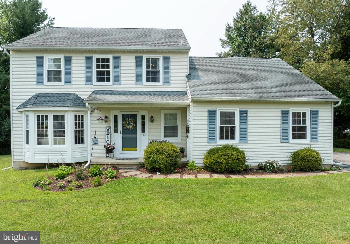 429 Deep Willow Drive photo 3