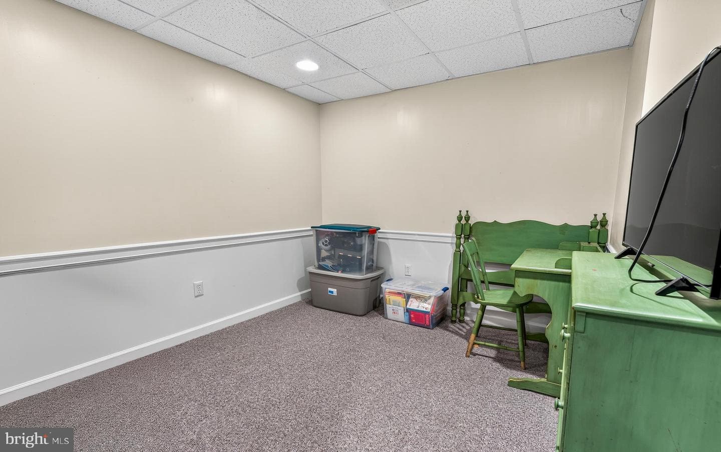 429 Deep Willow Drive photo 32