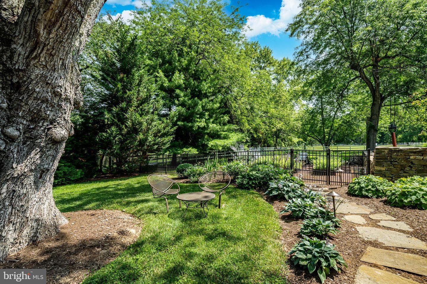 623 Sugartown Road photo 10