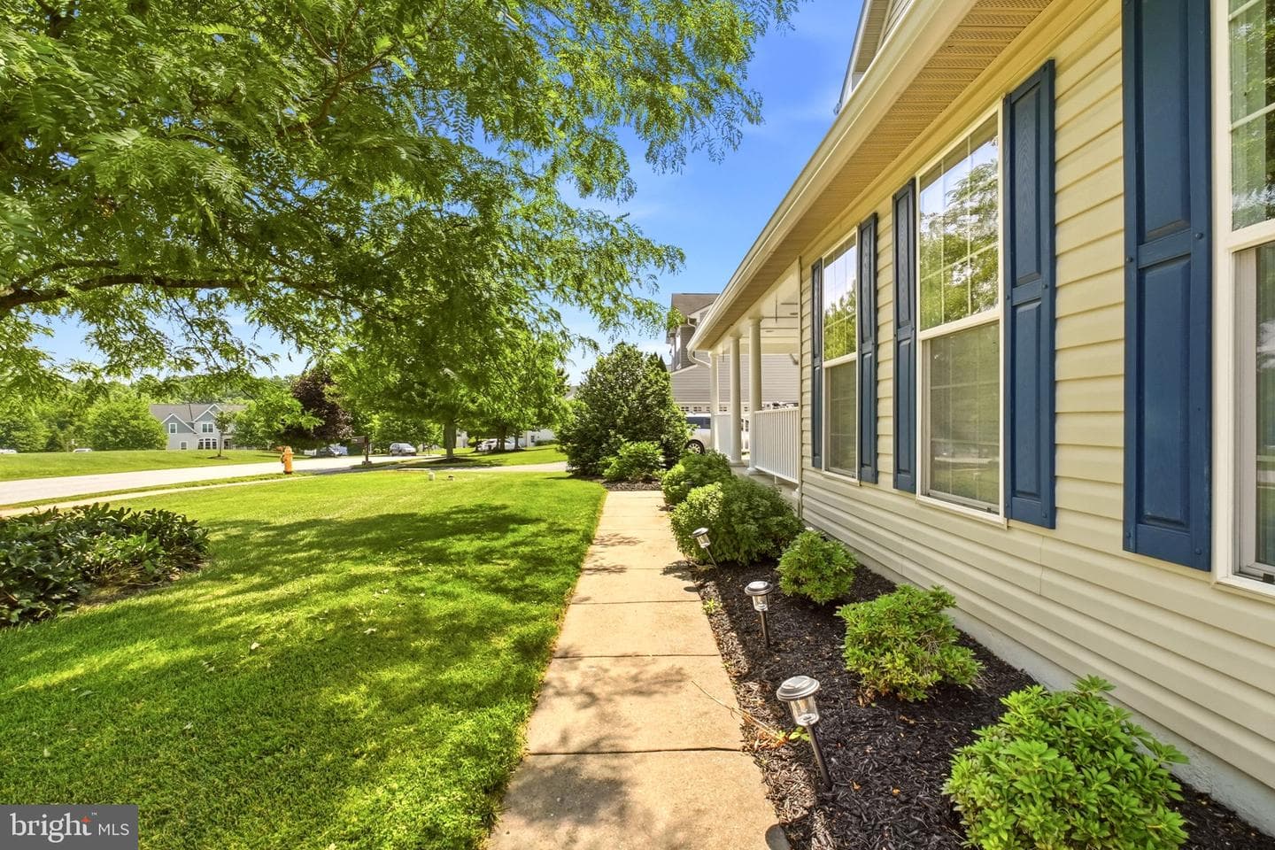 123 Riverside Lane photo 6