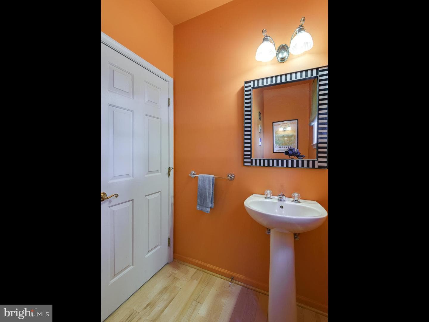 605 Huntington Drive photo 22