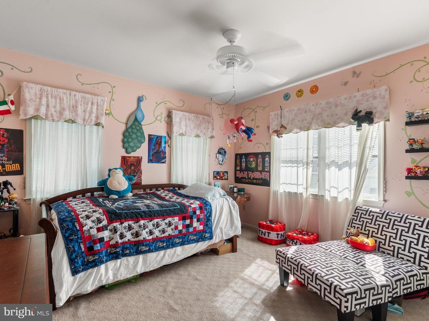 605 Huntington Drive photo 30