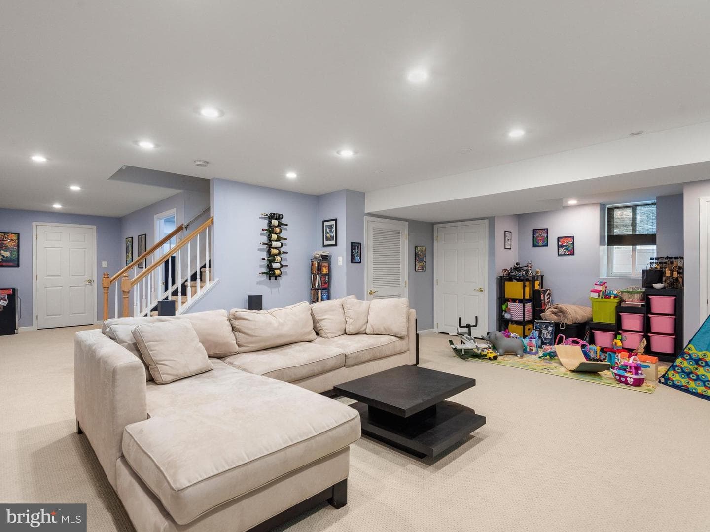 605 Huntington Drive photo 31