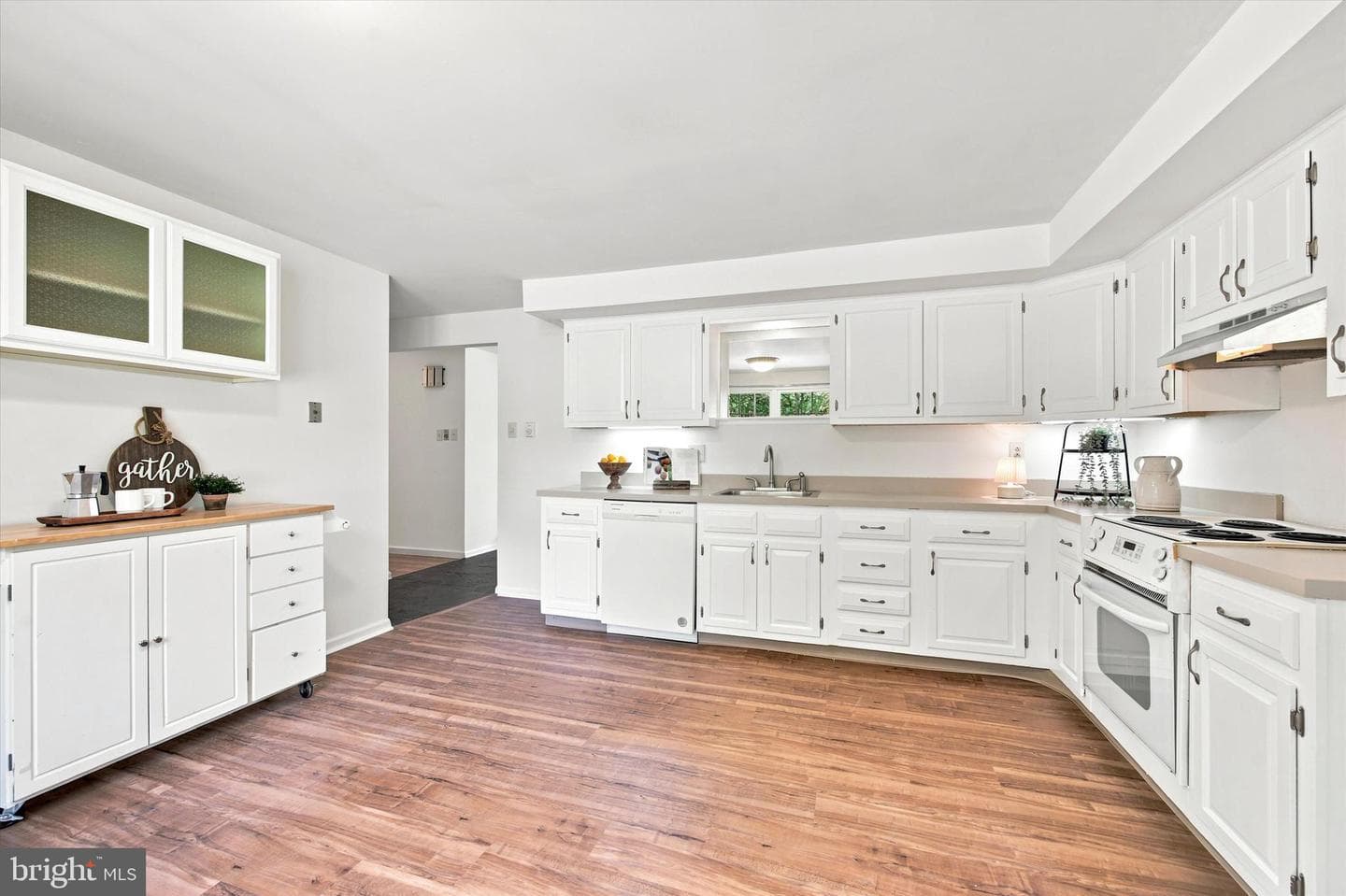 513 Reservoir Road photo 9