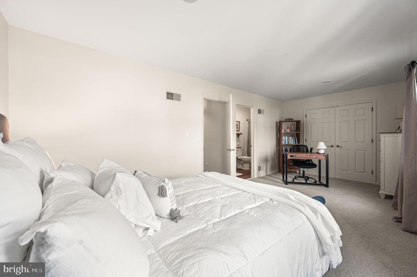 48 Saddler Drive photo 21