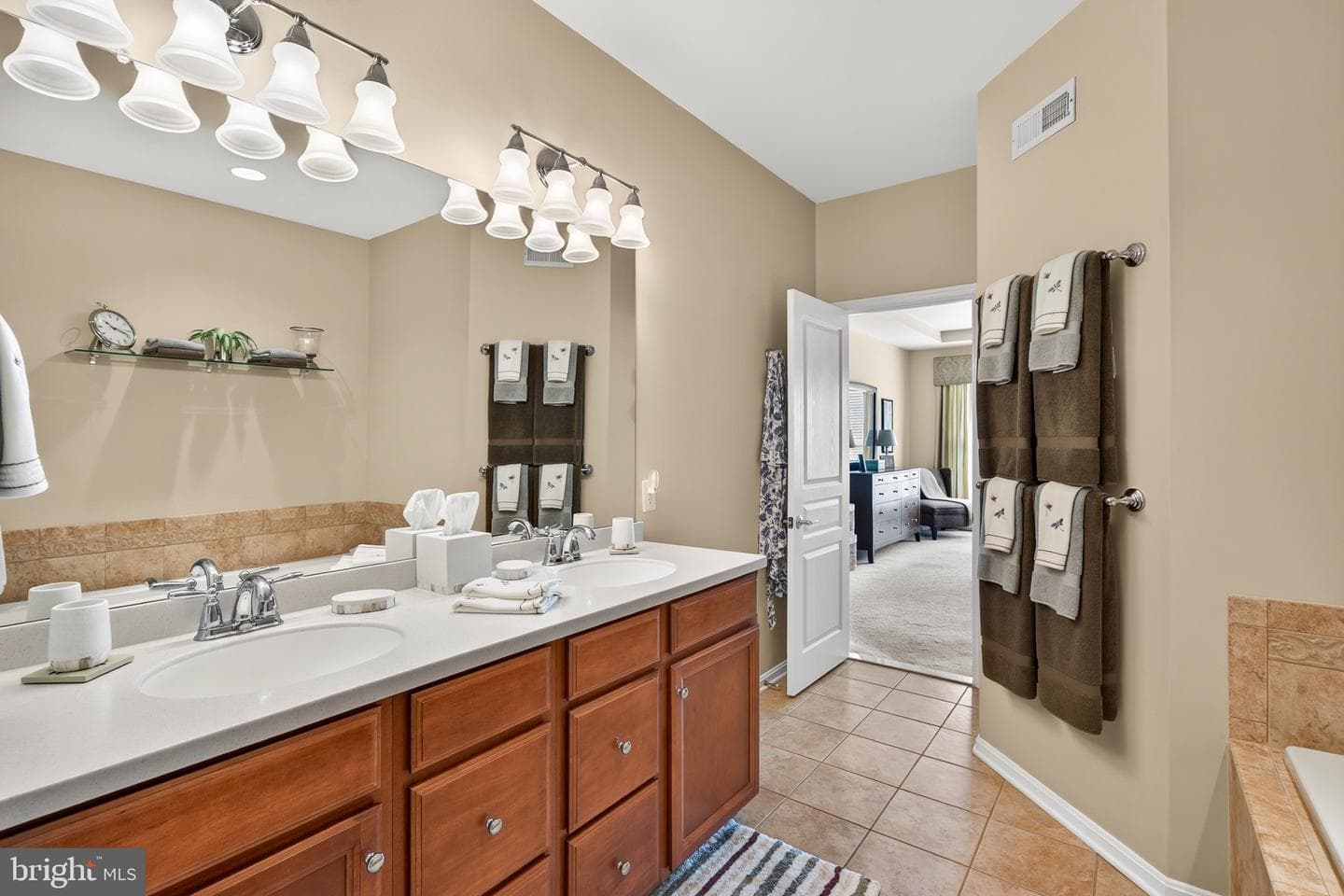 226 N Caldwell Circle photo 33